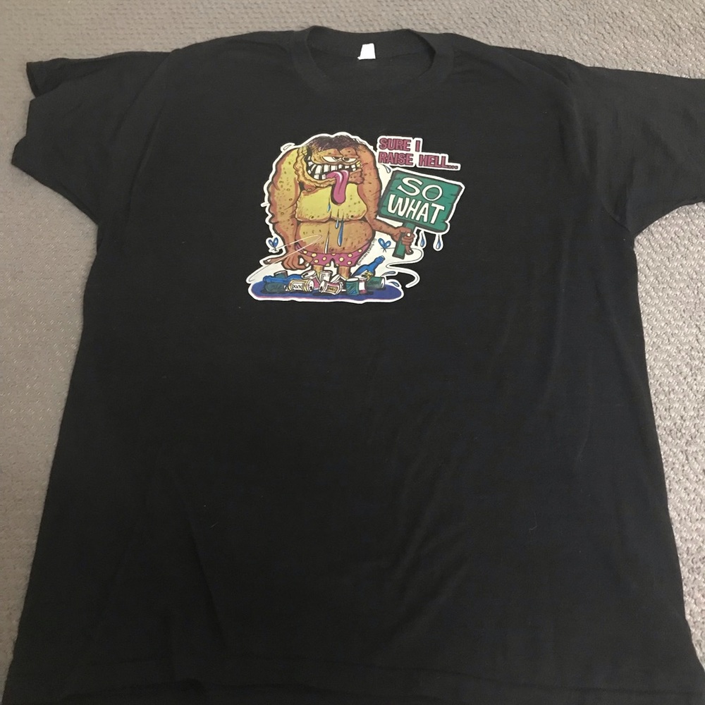 Graphic T.